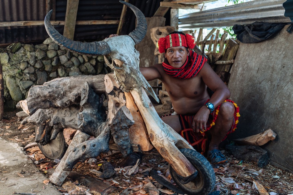 
			Jose Campol ist trotz jahrelanger Erfahrung im Holzroller Rennen in Banaue auf den Philippinen immer noch aufgeregt

		